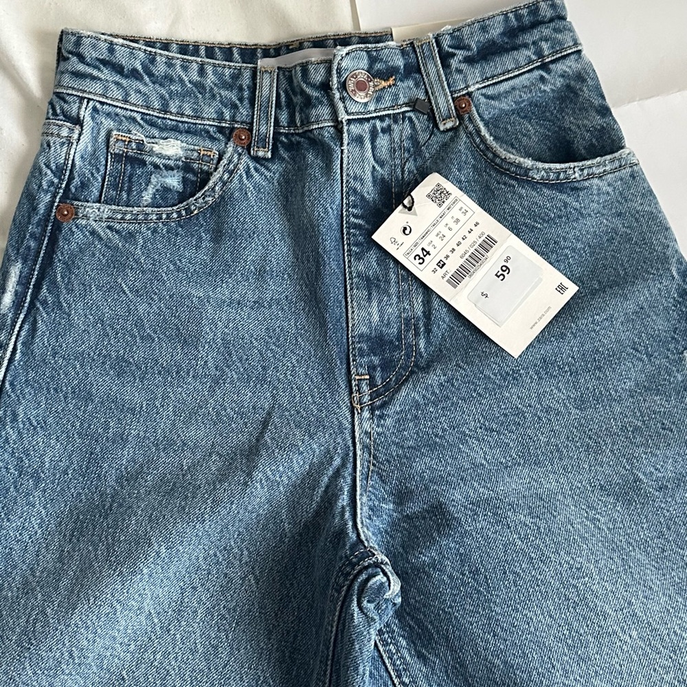 NWT - ZARA - WIDE LEG FULL LENGTH RIPPED JEANS